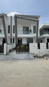 CLEAN 4 BEDROOM SEMI-DETACHED DUPLEX WITH BQ